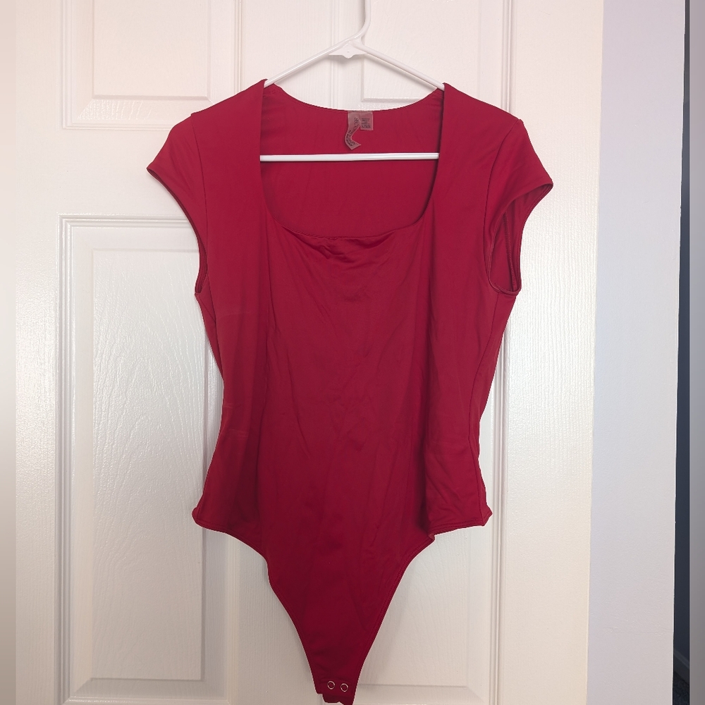 NWOT Anthropologie Second Skin Red Cap Sleeve Thong Bodysuit Size XL
